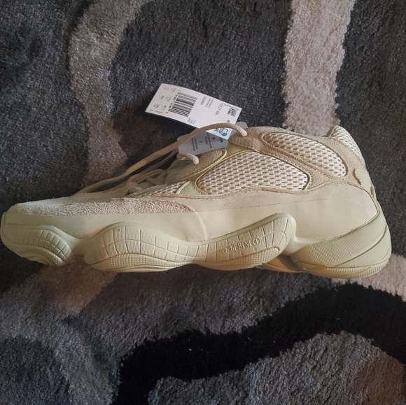 Yeezy Blush 500 - Picture 9 of 10